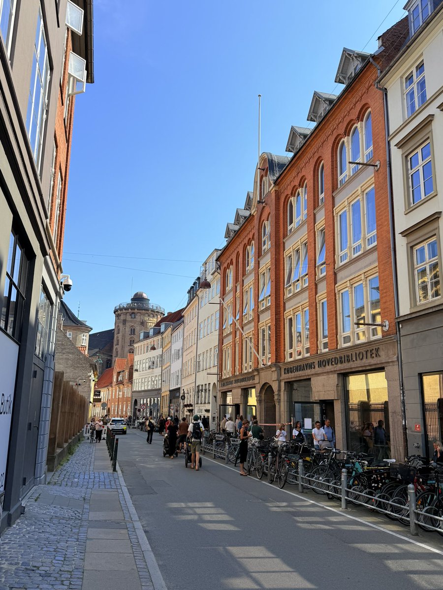 ODDAmagazine's tweet photo. Arrived to Copenaghen for Fashion Week #CPHFW https://t.co/tExYPHO77L