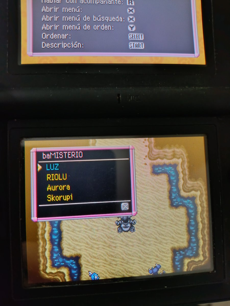 cudepy's tweet photo. De pura nostalgia después de lo de ayer, prendo mi vieja DS para chusmear el Pokémon y me encuentro que la partida guardada con un vulpix tiene 26 como yo 😭😭😭
Acaso es una señal para el año que viene? https://t.co/FgOmGh0Mn7
