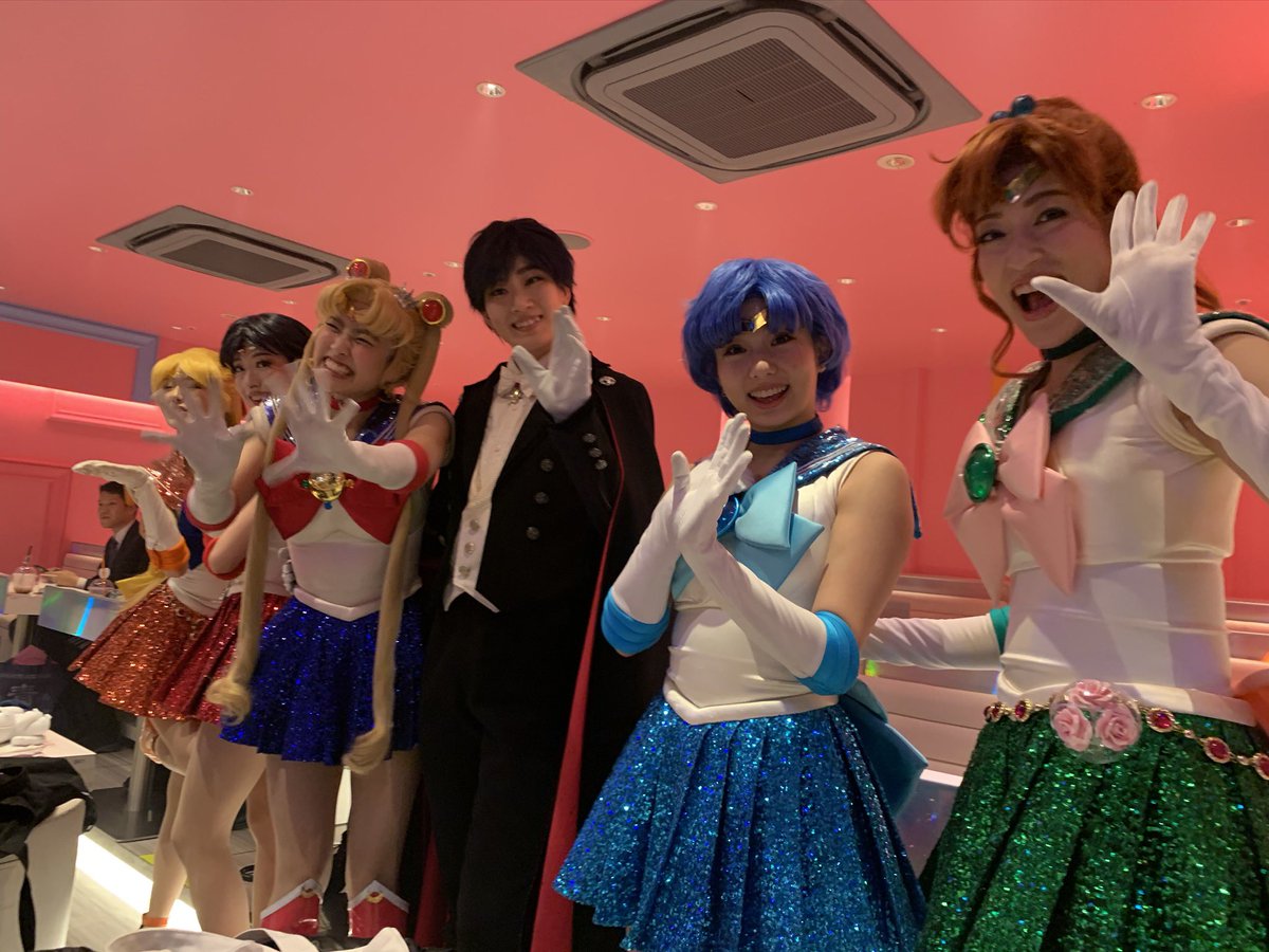 tetra1211's tweet photo. 前世も今世もタキ様を演じてくれてる #Sufa さん🎩

年を重ねるごとにパワーアップもしてるし、セリフもあるしで好きな部分が多すぎる😭

SMTの時の5戦士も完璧やん！って思ってたけど、今回の配役も完璧💯💮

何よりまもちゃん、お誕生日おめでとう🎂 https://t.co/HEgtPkIX9u