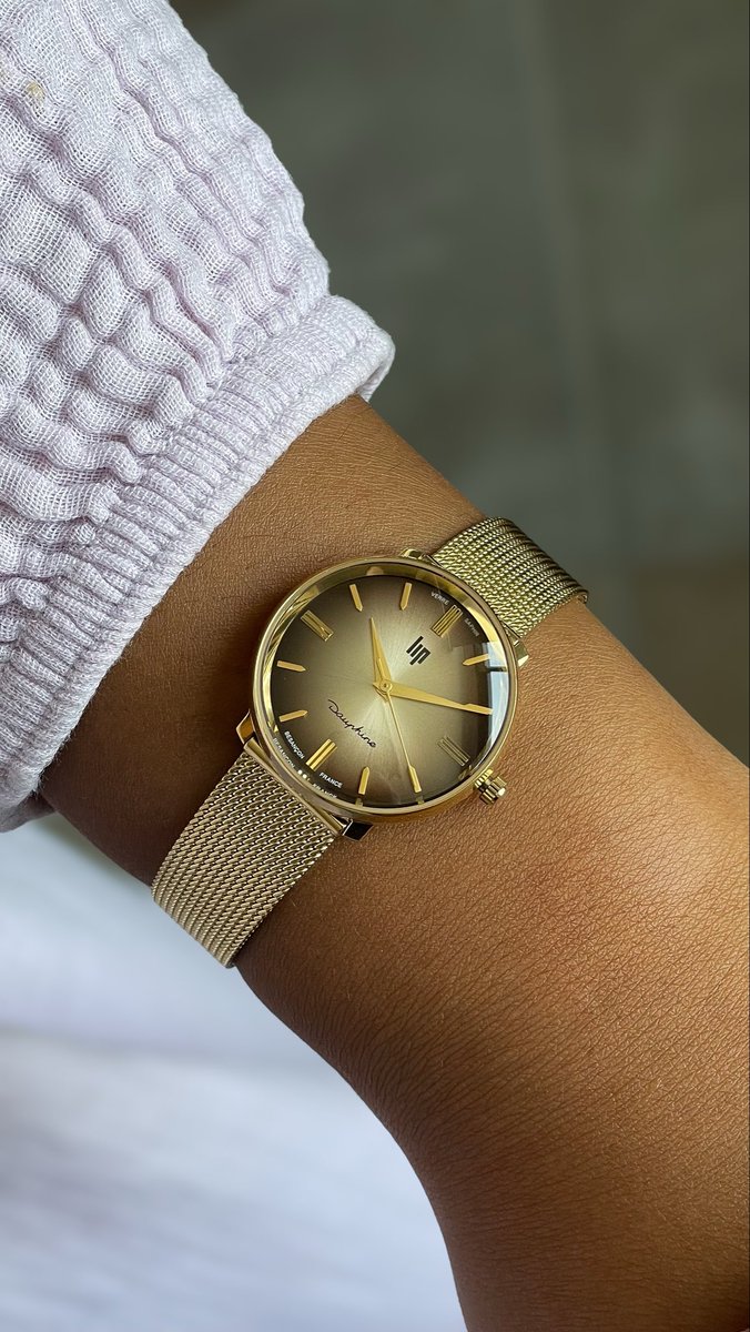 TempusShop's tweet photo. Ce qu’on est en train de vous proposer au catalogue femme… c’est exceptionnel. ✨

https://t.co/uTylTyZesL

Et ces 4 modèles n’en sont qu’un aperçu. 👀 https://t.co/BAZmuSju4w