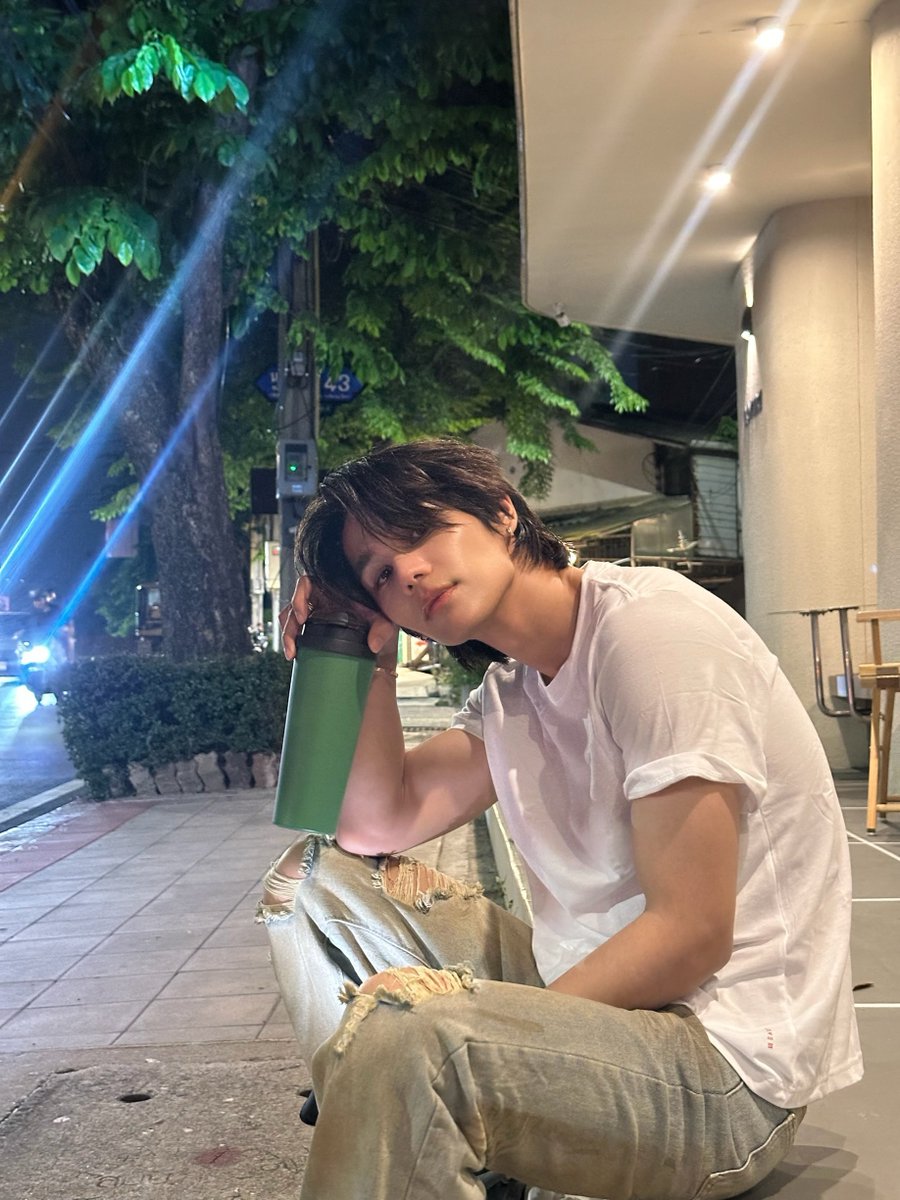 moonletss's tweet photo. คิดถึงมากกกกกก 😭😭😭😭😭 https://t.co/jxMITdISyb