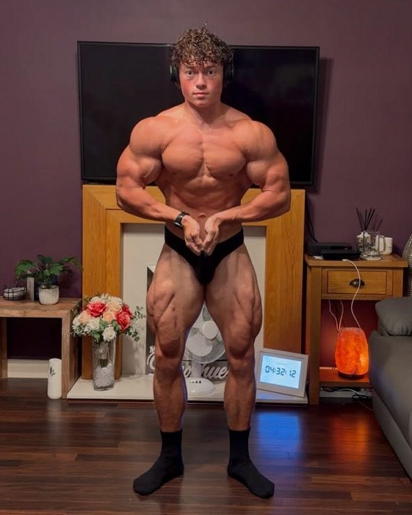 AlphaMarticl's tweet photo. Another day of lifting shit you couldn’t even dream of. Power &amp; discipline makes you boys so weak. Now do the right thing and leak to me https://t.co/jpZ8k9xon7