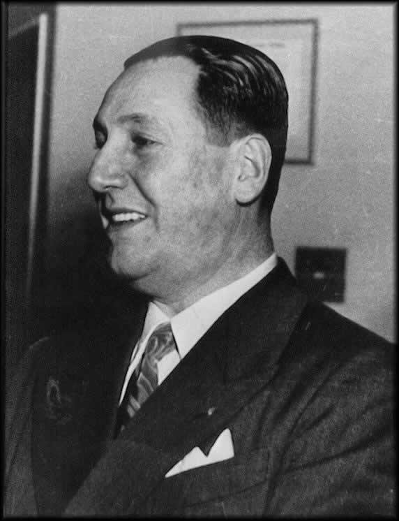 ElVengador1945's tweet photo. "La verdadera democracia es aquella donde el gobierno hace lo que el pueblo quiere y defiende un solo interés: el del pueblo."

Juan Domingo Perón 🇦🇷 https://t.co/xo7wOE9AZq