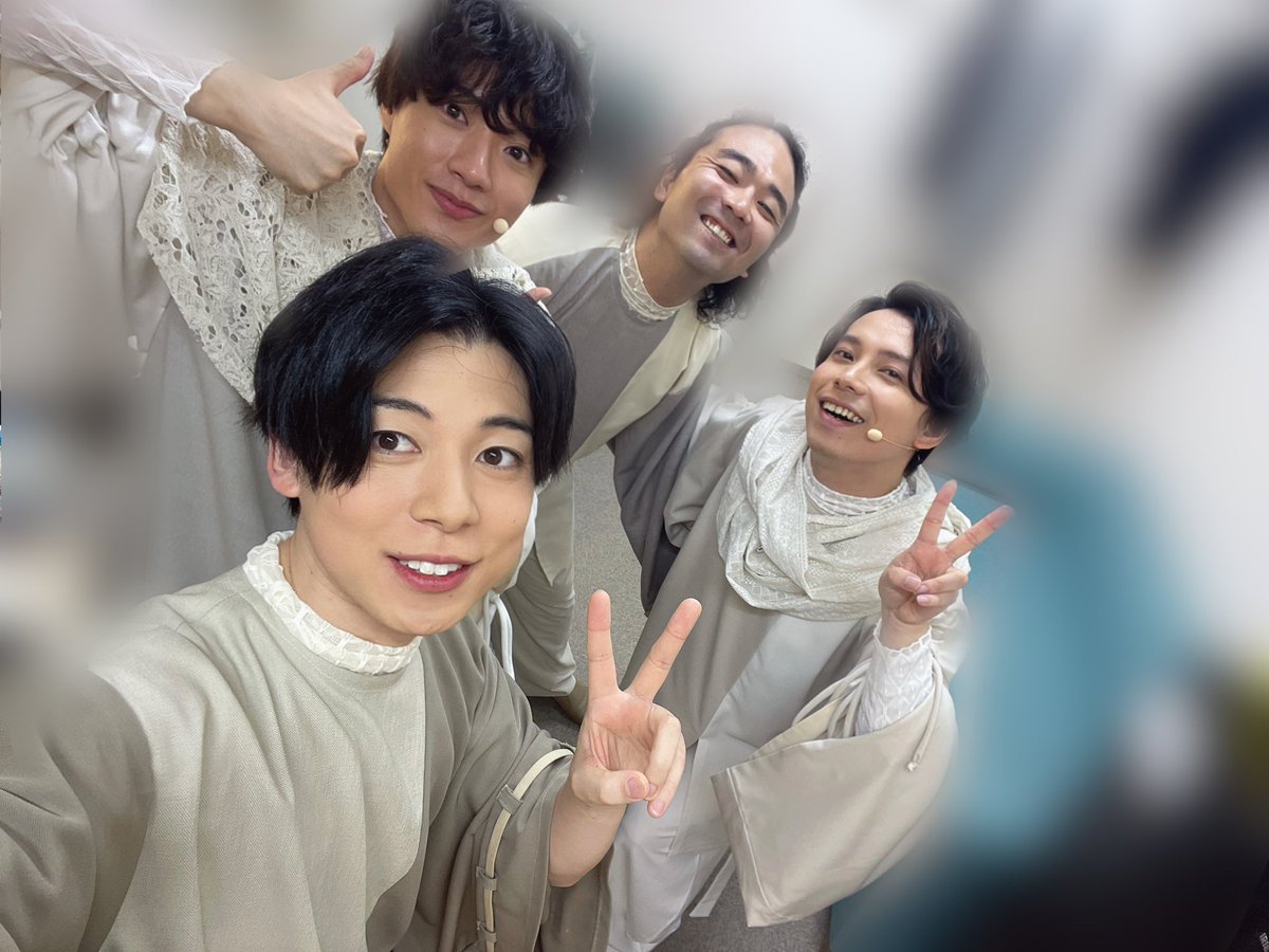 Naritada_NN's tweet photo. 昨日、千穐楽でした！
やりきりました！！！
ひまわりの仲間達と一つの作品に参加できて幸せ！！サンキュー　ビヨンドドーン！ https://t.co/05fLS6W6Dw