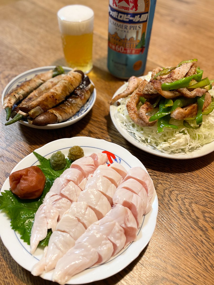 sak53's tweet photo. 週明けお疲れ様でした！
肉皿コンボで今週もファイト〜
#かいし #健康おつまみセット #なんでも肉巻く課 https://t.co/bvi08hFsUL