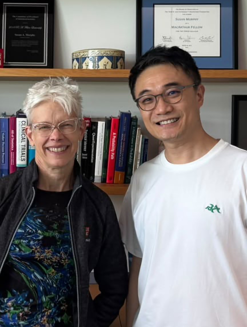 SusanMurphylab1's tweet photo. It was a pleasure to meet up with my colleague Professor Haipeng Shen of the HKU Business School! His website https://t.co/PXS7LfgipV https://t.co/CGIVdQmhaM