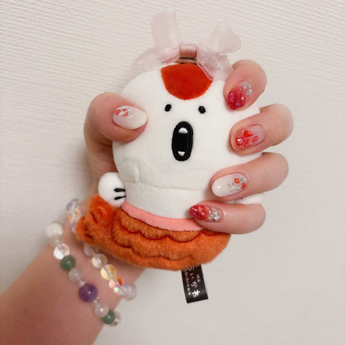 kumahappynoko's tweet photo. 人魚ちゃん概念ネイル🧜‍♀️
赤のシェルがうろこみたいで、すごくいい°・*:.。.☆
ただのラメじゃなくてフラッシュだから、すごくキラキラ⟡.·✮*｡ﾟ https://t.co/vbnKlYoGz2