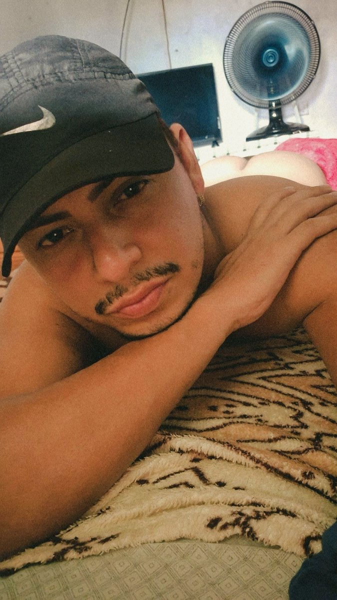 AvizThi's tweet photo. Bom dia Brasil 🏳️‍🌈🇧🇷 
#sexy #gay https://t.co/BLaTz61bsZ