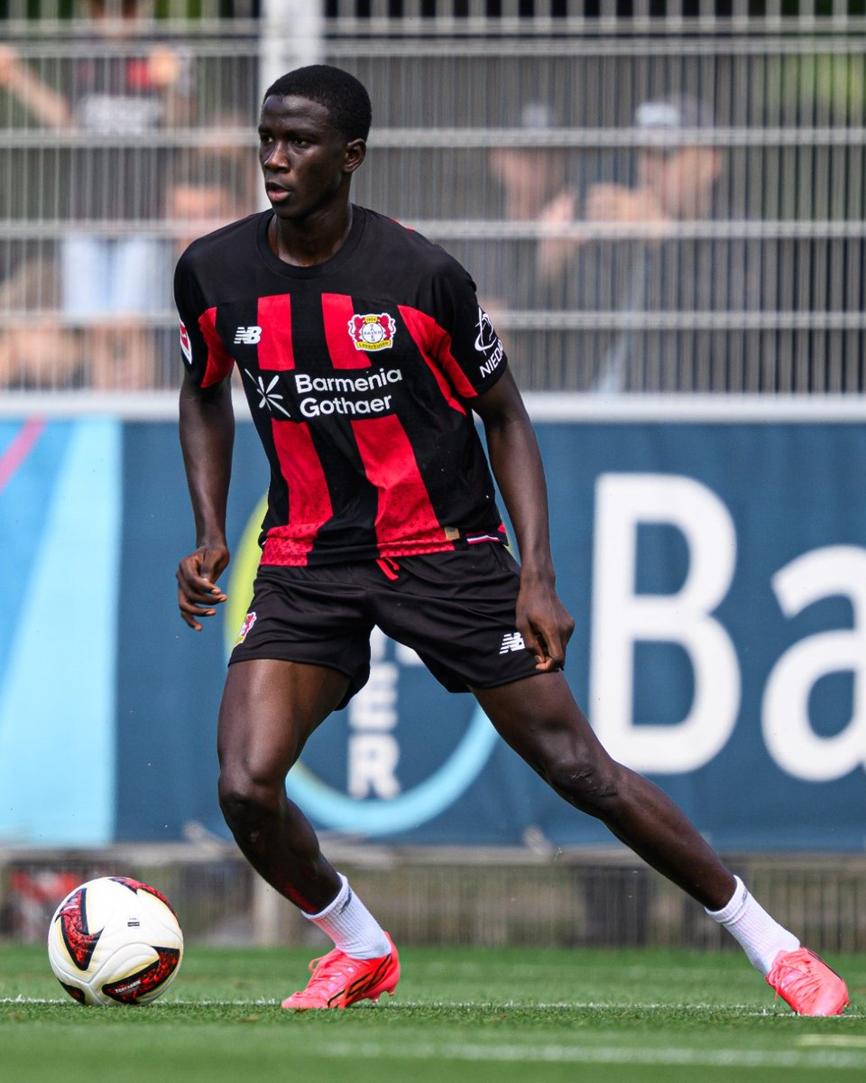 bayer04_en's tweet photo. ℹ️ Abdoulaye Faye has extended his Werkself contract until 2031 and now joins Celta Vigo on loan for the season - best of luck! 🤝 https://t.co/SECPBrnGQi