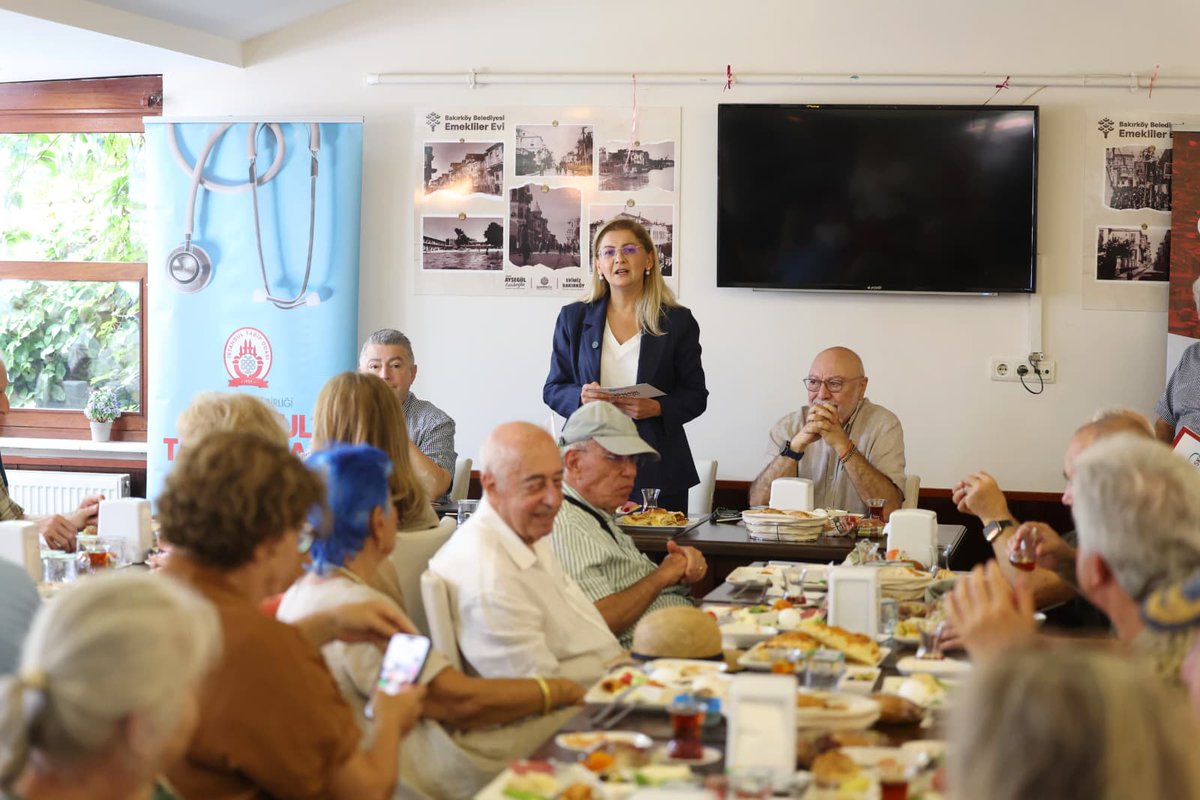 istabip's tweet photo. Bakırköy Belediyesi'nin (@bkrbld) İstanbul Tabip Odası Emekli Hekimler Komisyonu için Bakırköy Belediyesi Emekliler Evi’nde düzenlediği kahvaltı, mesleğe yıllarını veren çok sayıda hekimi bir araya getirdi.

Bu anlamlı buluşmada bizlerle birlikte olan Bakırköy Belediye Başkanı Dr. Ayşegül Ovalıoğlu'na (@AysegulOzOv)  ve tüm hekimlerimize teşekkür ediyoruz.

👇
https://t.co/bBvg5PeVHz