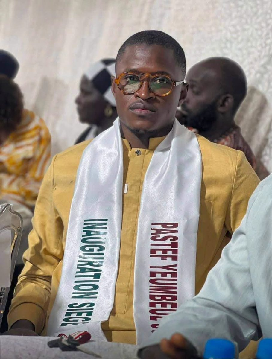 Hadjimalick_ns's tweet photo. 📌✍🏿De Chérif Al Ousseynou Lahi

Je regrette de l’avoir convaincu de venir répondre à la justice ,il était malade et perdu au moment de son avis de recherche je ne voulais pas que l’irréparable se produise puisque je connais son esprit et son état !
Un dossier de flagrant délit le parquet du tribunal de Pikine GUEDIAWAYE l’a fatigué avec des retours de parquets dans les Commissariats de la banlieue avant de l’amener en instruction 
Il est malade son état de santé ne lui permet pas de vivre cette situation,et ses dossiers médicaux le prouvent defna luma meune diabanter na ba sonou depuis lors je le console mais bess bou niakké bakenam c’est la responsabilité de l’état du Sénégal !