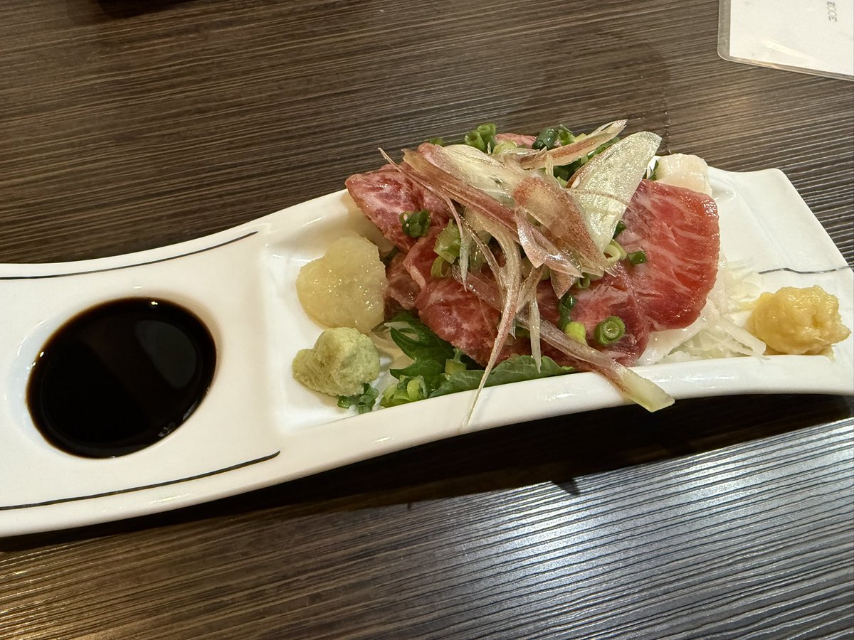 madmoonin's tweet photo. 嫁さんのお義父さんと鰻とフグのお店で飲んできた

絶品の旨さだったのに鰻もてっさも写真撮るの忘れてあっという間に胃の中へ😅

お刺身も馬刺しもバツグンでした https://t.co/F6rUSBS66e