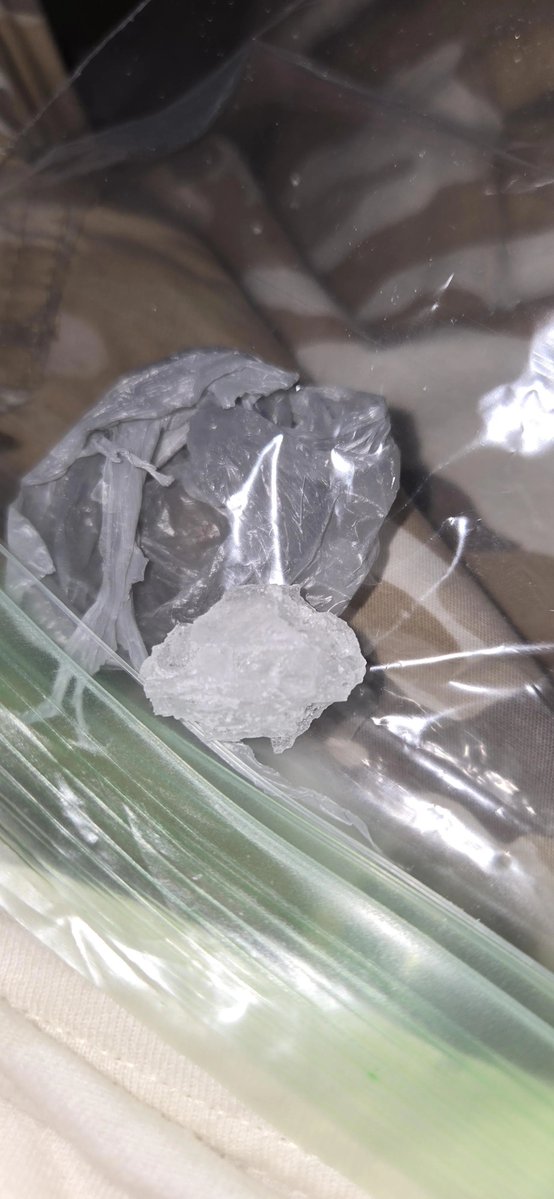 wizzprodz's tweet photo. Now that's a rock. Jesus. This is.... Dear God I better mean it... The last rock before we get sober... ish
Well damn y'all. Just decided to take everyone's advice on the weed meth combo. So stopped the weed for a good bit. I usually ramble but nope. That's how far we've gone https://t.co/Kqgt6uZAuM