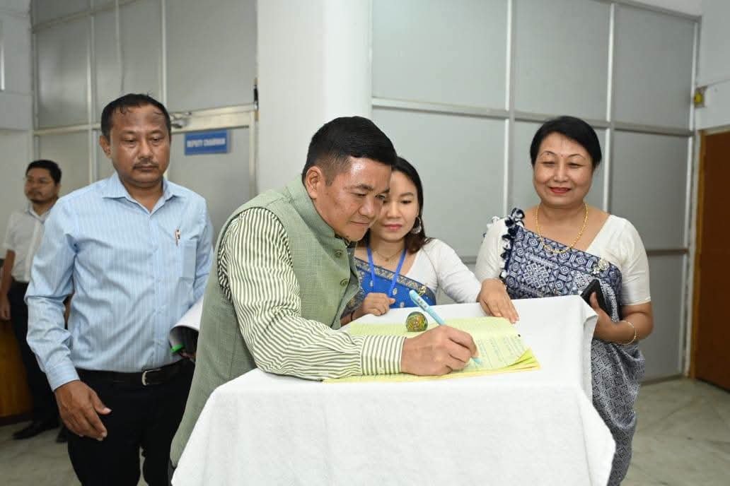 TuliramRonghang's tweet photo. Presented the KAAC Budget for FY 2026–2027 today—rooted in financial accountability, digital transformation, youth empowerment, and cultural heritage.

​Thank you to Hon'ble CM Dr. @himantabiswa Ji, the august House, and our dedicated team for guiding us toward a self-reliant and prosperous future.

@RanjeetkrDass Dr. Habbey Teron @jayanta_malla RajuTisso @AvijitKroMAC @mygovassam @CMOfficeAssam #Kaac #KarbiAnglong