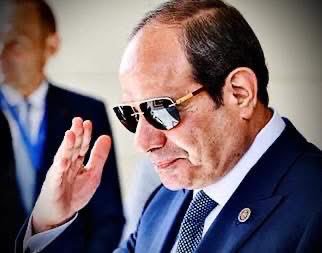 nader_zayed5's tweet photo. @yehia5yehia وانصرف عليها مليارات عشان الرئيس يضمن لهم حياه كريمه ليهم وأولادهم لو جاب بالمليارات اكل كان سد بق الكلاب اللي عماله تهo هـه وكانت الكلاب اكلت وشبعت وكان زمان المليارات مكانها الصرف والله الراجل ده اجره عند ربنا كبير عشان خاف علي الناس ولكن الناس قليل منهم ما يشكرون شكرا يا ريس https://t.co/CWBwOFtguH