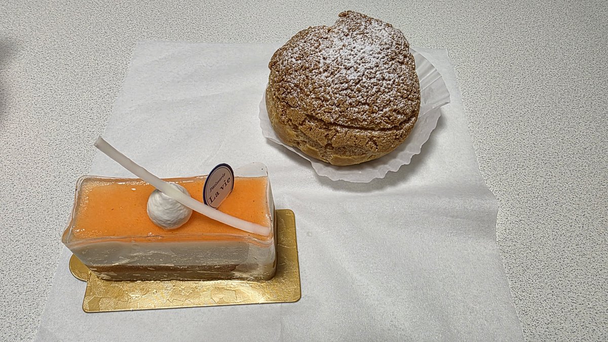 DiKey_DX's tweet photo. ケーキシュークリーム https://t.co/JcBcD3G0IM