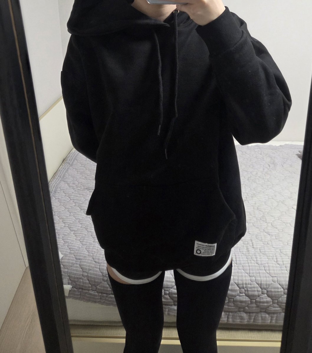Sei2173's tweet photo. 기습 사진 하나
​A surprise photo drop
#femboy https://t.co/9pJX5UzKGv