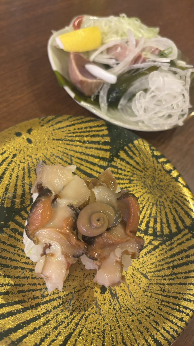 mseikan_05's tweet photo. 米子のお寿司やさん美味しすぎる❤️ https://t.co/GiUPh8vtDt