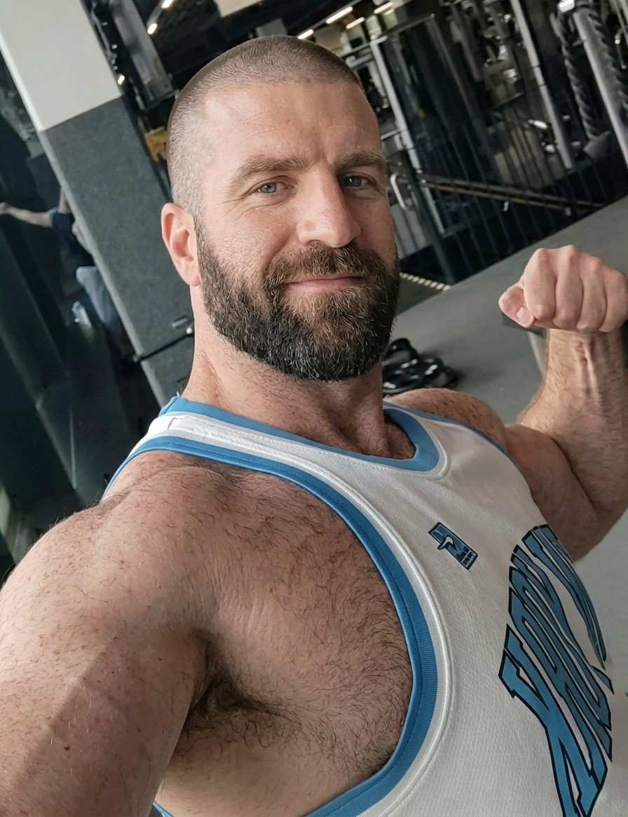MrBillyJhonn's tweet photo. Let Daddy teach you https://t.co/V1biPTyKYB