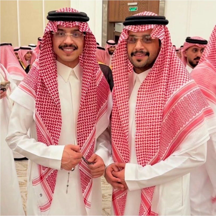 iir7ai's tweet photo. اشهد انهم حارقين كبود واجد جعلكم الجنه اي والله💆🏻‍♀️❤️ https://t.co/5YtMdanay4