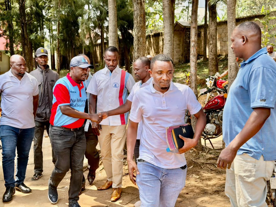 HecheJohn's tweet photo. Asubuhi ya Leo nimepata nafasi ya kuzungumza na viongozi wa kata sita jimbo  Tarime vijijini.

Chama chetu kiko imara na tayari kutoa uongozi kwa Nchi yetu.

Mpaka sasa tumekusanya TSh. Milioni 269.5, na sasa tumebakiza TSh. Milioni 64.5 pekee kufikia lengo la TSh. Milioni 334 kwa ajili ya Baraza Kuu la Umma.

CHANGIA

M-Pesa
Namba: 0744446969
Jina: CHADEMA HQ

NMB Bank
Namba: 22606600140
Jina: Chama cha Demokrasia na Maendeleo