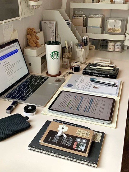 ceelasylviaa's tweet photo. more studies — less screen https://t.co/k86N3cLpPS