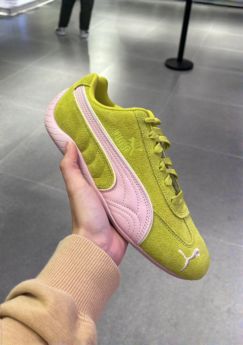 haivcy's tweet photo. NANGIS BANGET... COMBO STRAWBERRY MATCHA PUMA SPEEDCAT INI LUCUU POL https://t.co/SKlXBfJMMp
