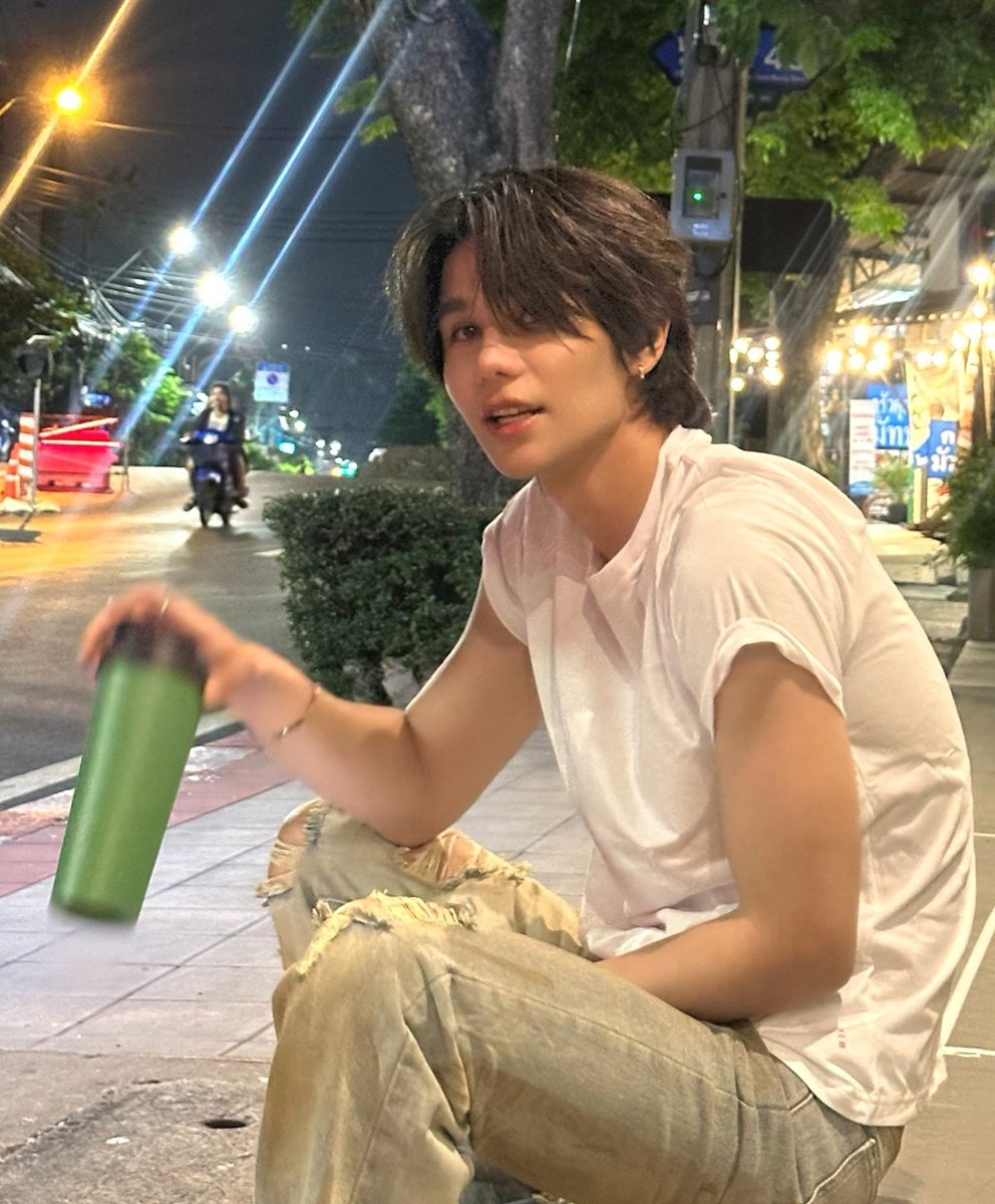 thisiseveve's tweet photo. ตั้งแต่ i เจอ u นะ i มองคนบนโลกนี้น่ารักน้อยลงจริงๆ คือแบบว่า u คือ standard เคะใหม่ในชีวิต i https://t.co/TSkwfgFvxo
