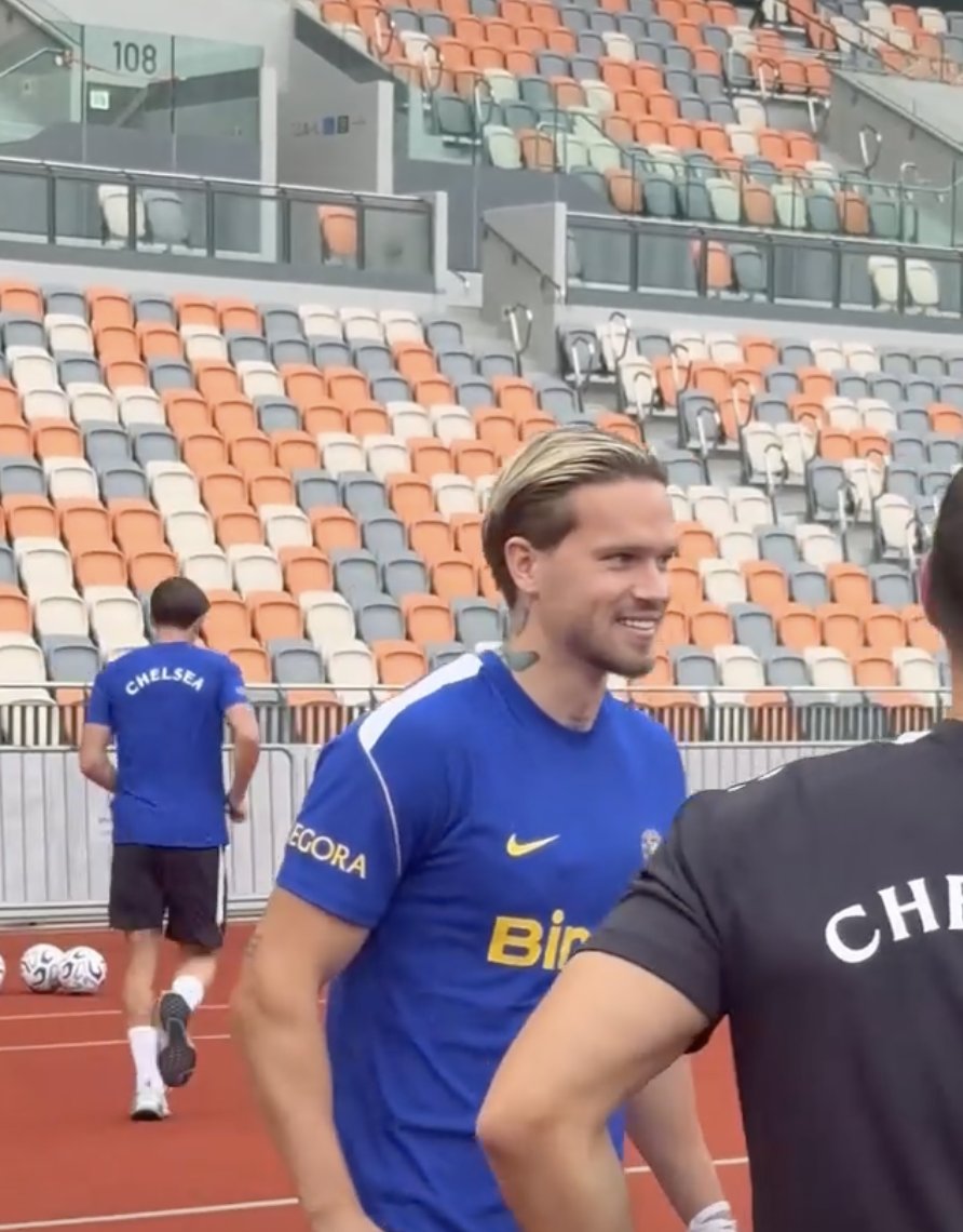CFCDaily's tweet photo. JUST IN: Mudryk is BACK. [chelseafc] https://t.co/5CPrzMUcZw