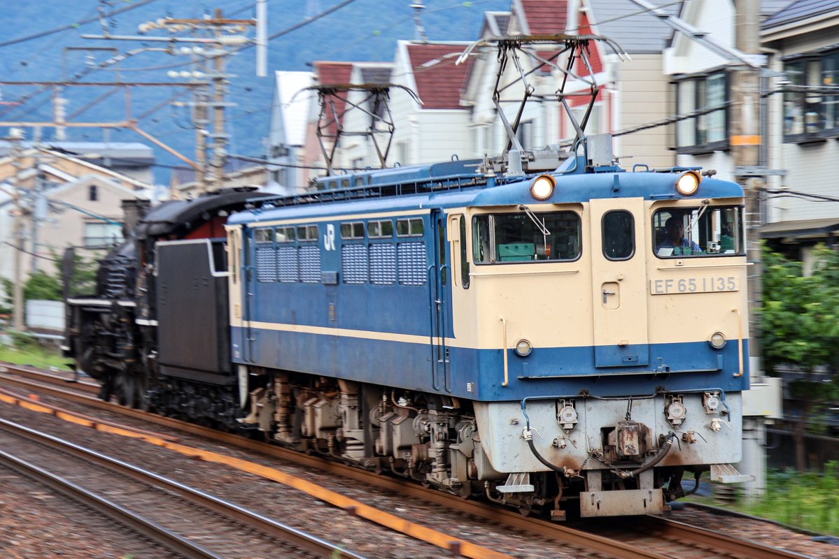 tetsusha's tweet photo. C57-1梅小路出場米原転回試運転復路
試9395レ
山科駅にて https://t.co/EIjCL7Jfs4