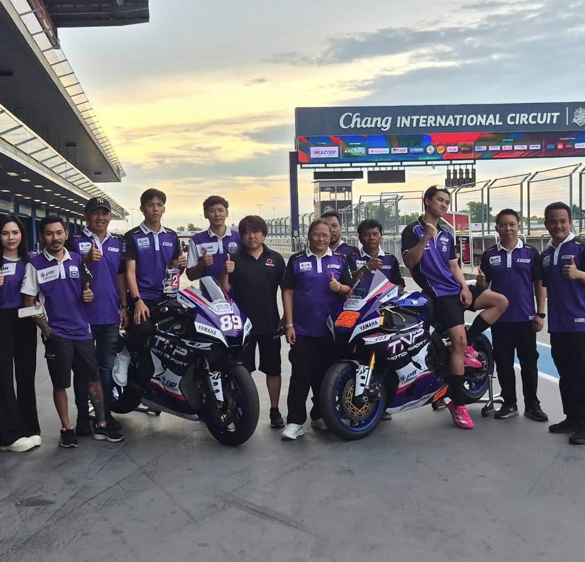 ohmsmamapanda's tweet photo. Mae Jom：
“The team may be a little less aggressive for now, but the excitement remains. Our fighting spirit hasn’t gone anywhere. When the team is ready, we will give it our all. For now, please enjoy the show.

Thank you to all our supporters
Thank you to every athlete who gave their all
Thank you to the whole team for all your hard work
Thank you to everyone behind‑the‑scenes at Thanapa Construction
Thank you to all our motor‑sport friends and partners
Thank you to the fan club for bringing joy and cheering on my son, one of the toughest racers out there
Thank you to Mr. Thongchai and Mom Tob for coming to support our boy. Once a fierce competitor, now he watches from the sidelines.
See you at Round 3.
#ohmpawat #pomnatetan11