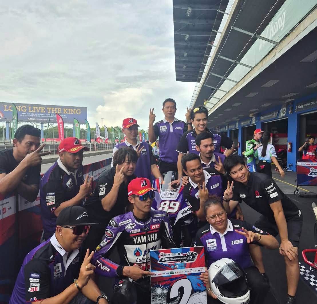ohmsmamapanda's tweet photo. Mae Jom：
“The team may be a little less aggressive for now, but the excitement remains. Our fighting spirit hasn’t gone anywhere. When the team is ready, we will give it our all. For now, please enjoy the show.

Thank you to all our supporters
Thank you to every athlete who gave their all
Thank you to the whole team for all your hard work
Thank you to everyone behind‑the‑scenes at Thanapa Construction
Thank you to all our motor‑sport friends and partners
Thank you to the fan club for bringing joy and cheering on my son, one of the toughest racers out there
Thank you to Mr. Thongchai and Mom Tob for coming to support our boy. Once a fierce competitor, now he watches from the sidelines.
See you at Round 3.
#ohmpawat #pomnatetan11