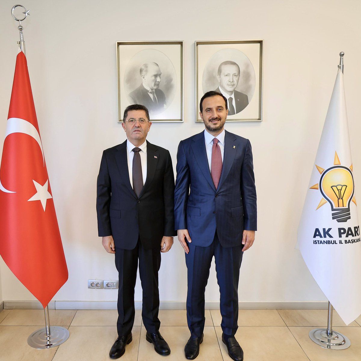 abdullahozdemir's tweet photo. AK Parti ailemize katılan Çekmeköy Belediye Başkanımız Sayın Orhan Çerkez'i İl Başkanlığımızda ağırladık. Çekmeköylü hemşehrilerimizin mutluluğu için hep birlikte çalışıp, gayret göstereceğiz. Yeniden hayırlı olsun. https://t.co/VRLGu0MEk4