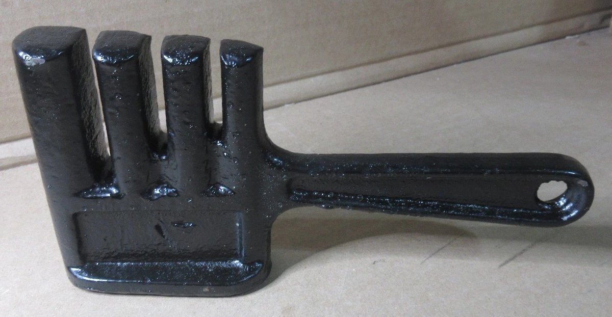 rusticrelics04's tweet photo. Vintage Steel Chain Detacher Tool Cast Iron Farm Machine Motorcycle Implement 8" https://t.co/3BPzWwzSzX #eBay via @eBay #Agriculture #tractorparts #farmer #farming #farmlife #Parts #tractor #vintage #Mechanic #agriculture #case #caseih #JohnDeere #Oliver #Rustic #chain #tools https://t.co/zLz5MPJM3A