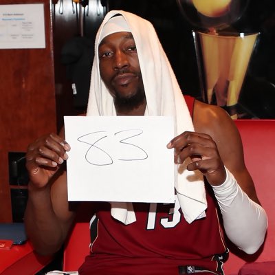 MiamiHEAT's tweet photo. #NewProfilePic Happy 8/3 Day! 💥 https://t.co/BqFcBCMq5T