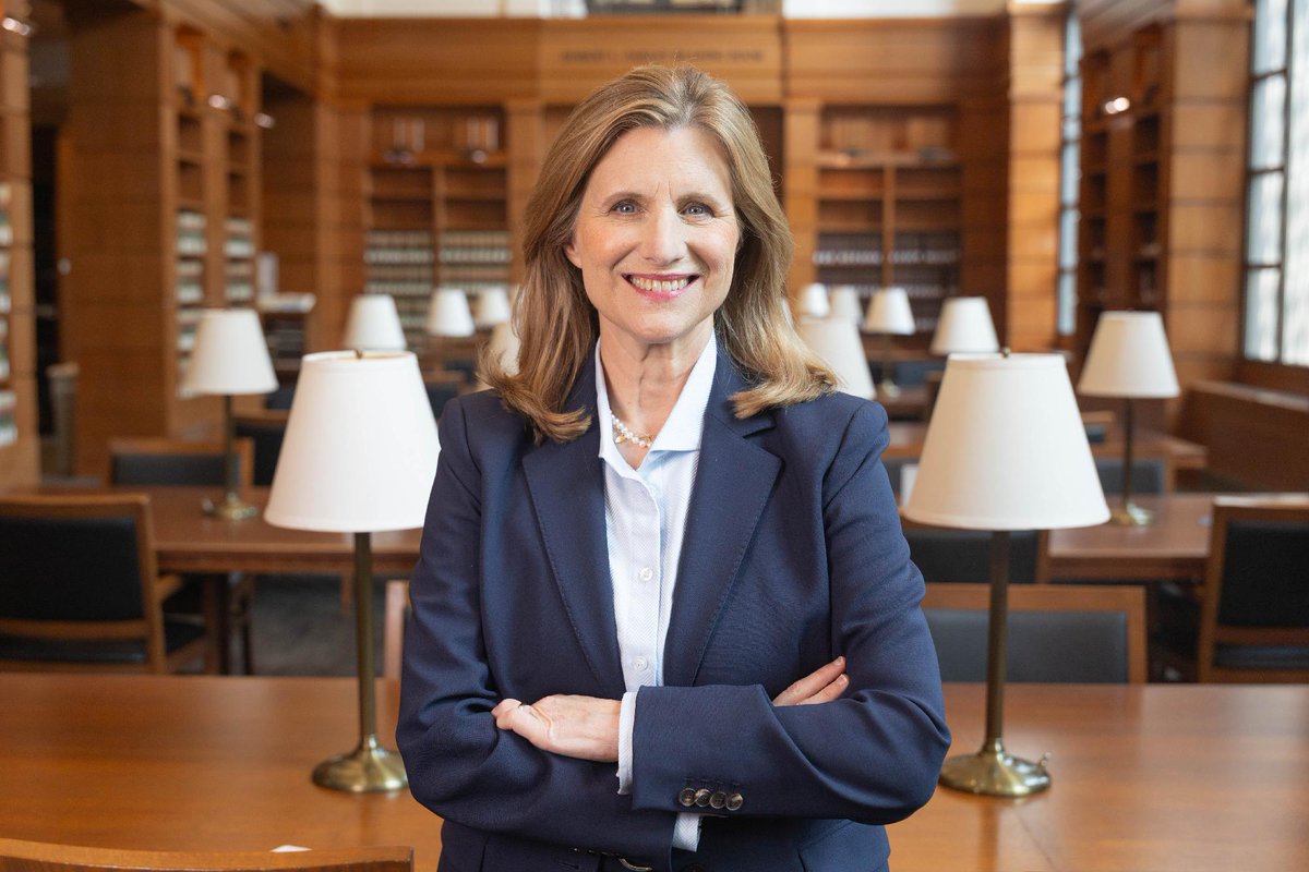 GeorgetownLaw's tweet photo. On Aug. 1, M. Elizabeth “Liz” Magill became Dean of Georgetown Law and Executive Vice President of @Georgetown University. 

Learn more about Dean Magill and watch her welcome message to the Law Center community: https://t.co/MzR2PhwSUr https://t.co/qwTFs1yhi3