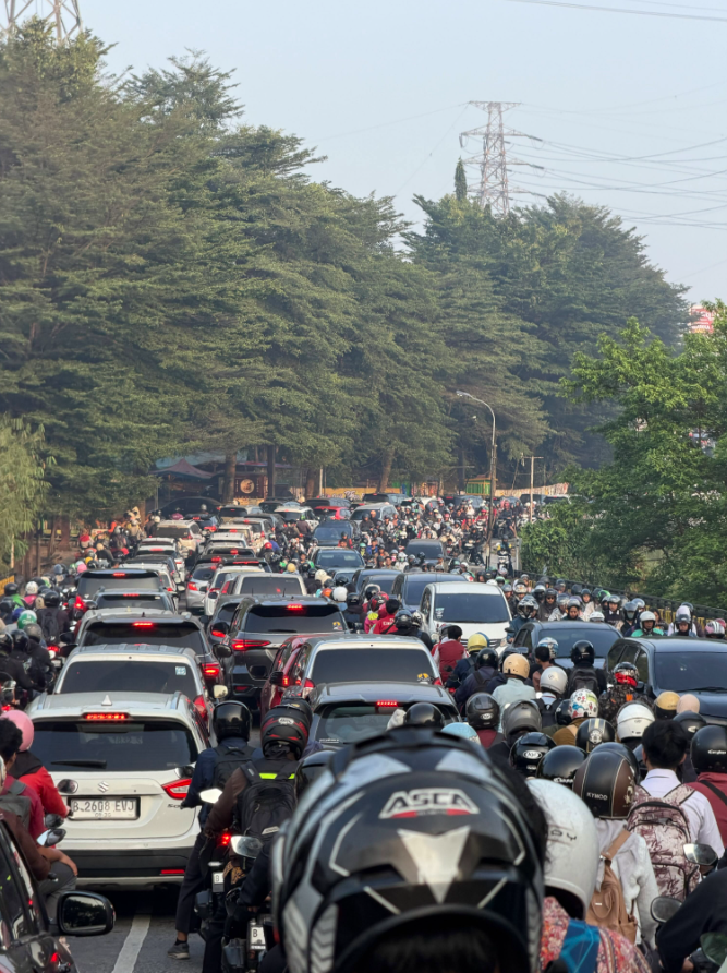 txtharihariWNI's tweet photo. Warga Depok, sehat-sehat dah pada yak 🤗

Jalur horor nggak sih guys? https://t.co/xC7XwrGByQ