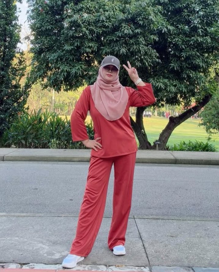 Puteri_lily451's tweet photo. Before going to work, we spend time looking for a healthy sweat. Just come back from work and enjoy gym. https://t.co/p09xqDqBnl