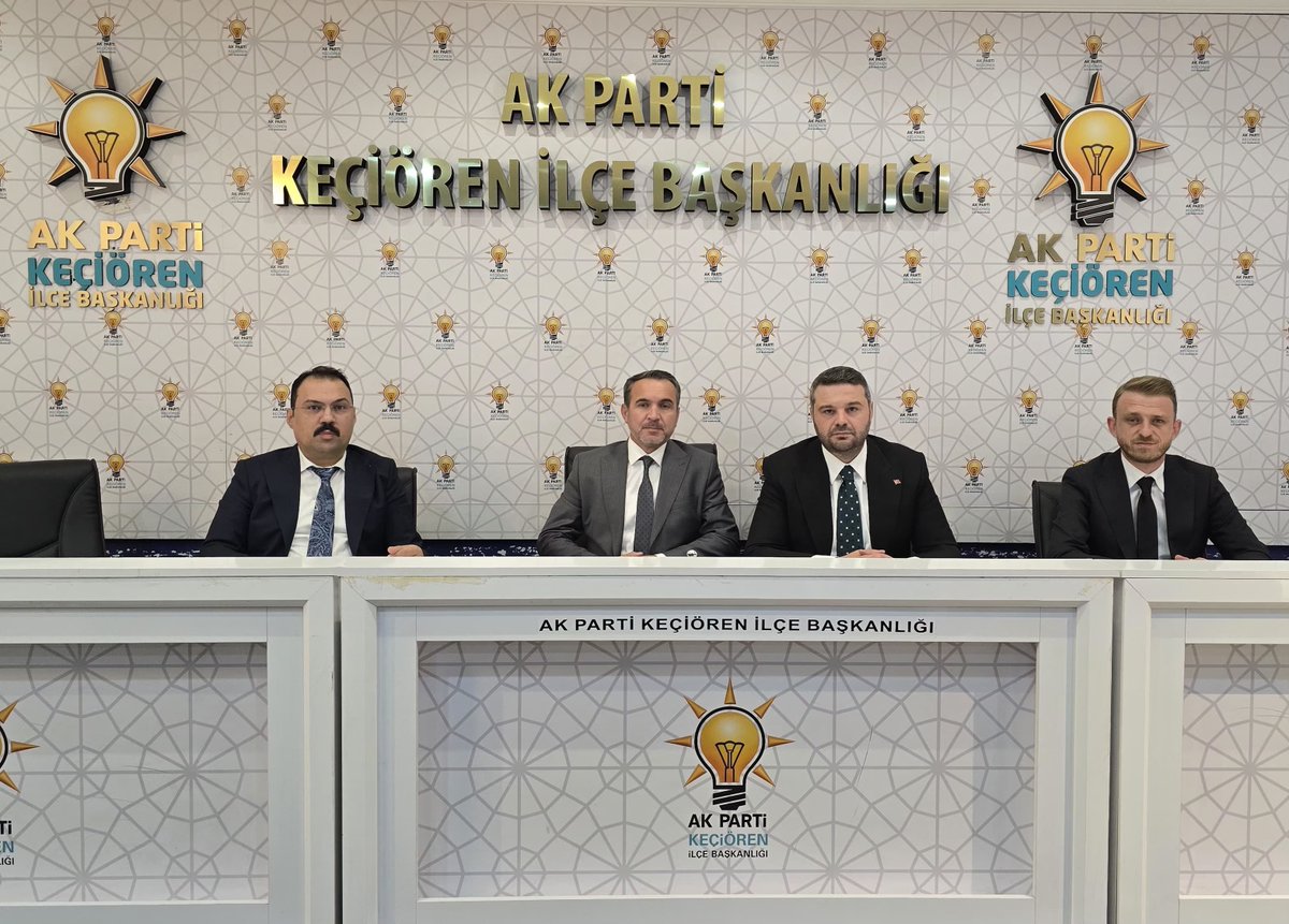 AkKeciorenResmi's tweet photo. 📍Ak Parti Keçiören İlçe Başkanlığı

İlçe Başkanımız Ömer Faruk İslam'ın Başkanlığında;
İl Yerel Yönetimler Birim Başkan Yardımcımız Cafer Alagöz'ün Katılımlarıyla;
Yerel Yönetimlerden Sorumlu İlçe Başkan Yardımcımız Ömer Bahadır Atakan, Belediye Grup Başkanvekilimiz Halit Tuğcu ve Belediye Meclis Üyelerimiz ile birlikte; Ağustos ayı Grup toplantımızı gerçekleştirdik.

Alınan kararlar hayırlara vesile olsun.

@RTErdogan
@hakanhanozcan
@erhansarigol
@AlagozCafer
@AkpartiAnkara
@omerfarukislam
