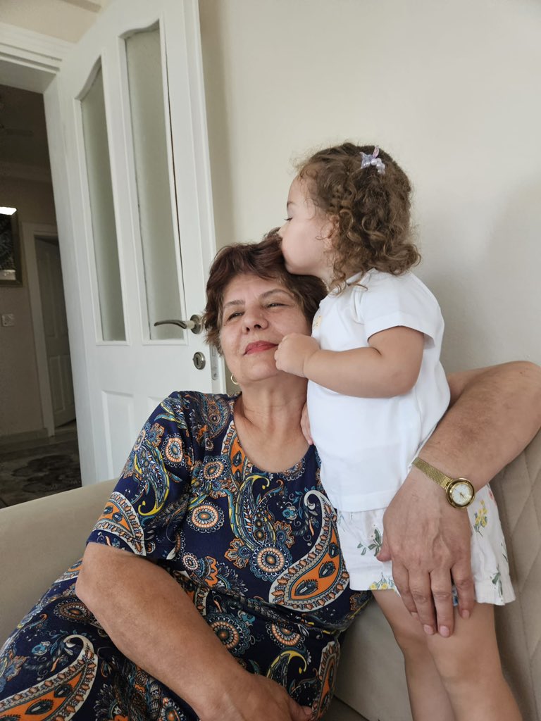 ChangirCemT's tweet photo. Babane yavrusu 🥰 https://t.co/ClaK3bJght