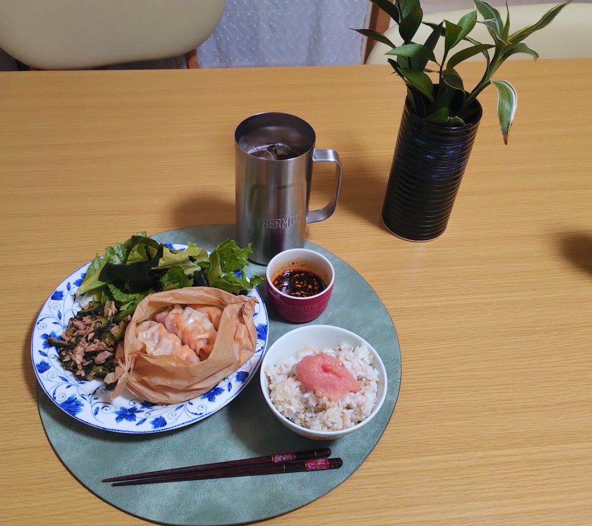 aym874's tweet photo. 2026/08/03
🍴🌞
キムチのマンドゥを蒸したのがメイン

🐑🌙
安定の焼き鮭🐟
毎回ゴーヤの味付けとかレシピ変えてるけれど、そろそろ何も思い浮かばなくなってきた🫠 https://t.co/FarBNav7IZ