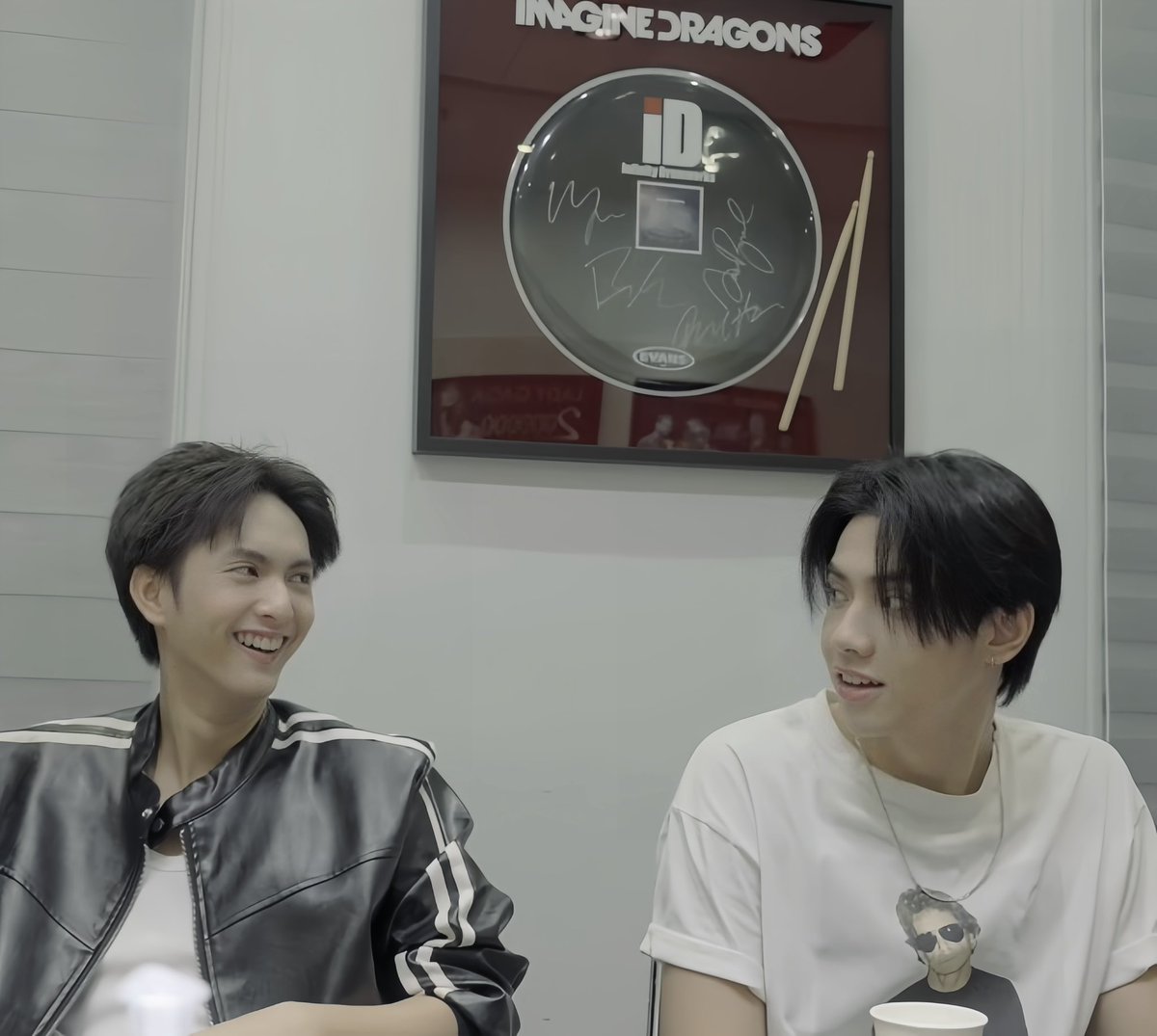 cu_meowper's tweet photo. อันนี้ซีรี่ย์เรื่องไรคะ อ่อเรื่องจริง🤸🤸🤸🤸🕳️
#ข้าวผัดหมี่เย็น https://t.co/BxMs5kFPyG