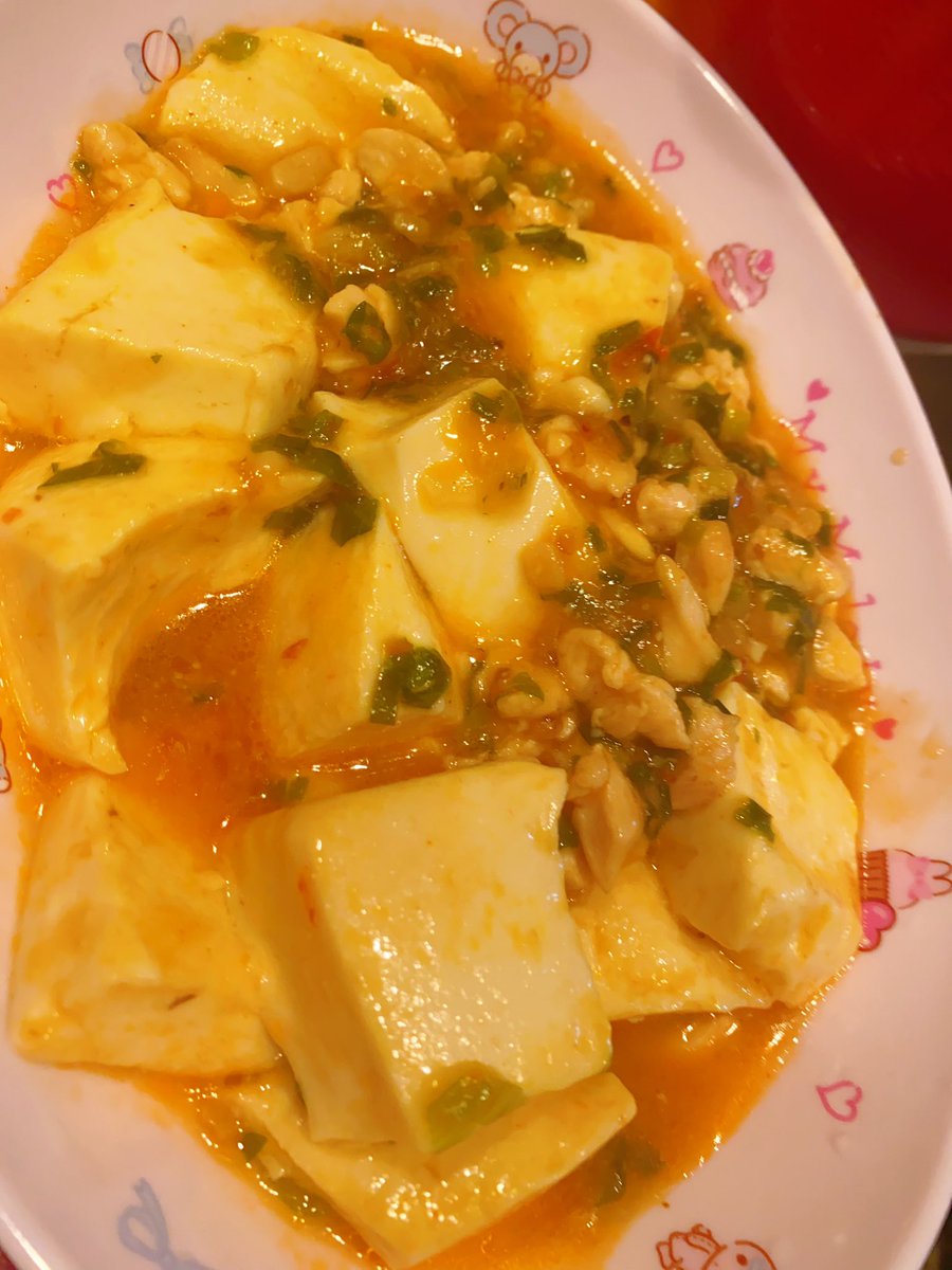 mochimiia_'s tweet photo. チーズ系食べたいって友達に言われたからむね肉のチーズナゲット作った🧑🏻‍🍳🥣
わたしは麻婆豆腐にハマってるので塩麻婆豆腐🧑🏻‍🍳🥣 https://t.co/snWPoiywqq