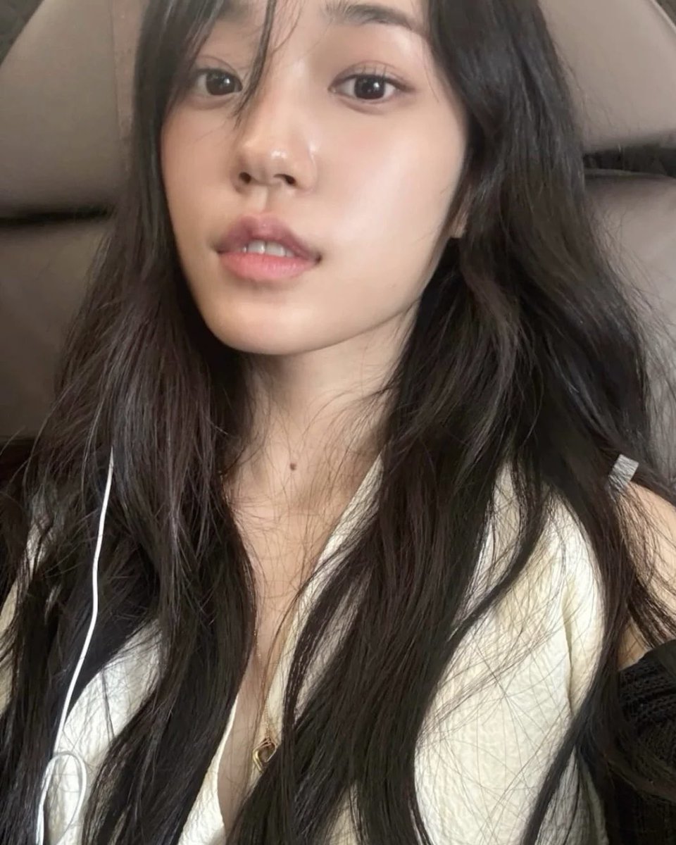 luvwoosannie's tweet photo. yoonseo tuh cantiknya gak ngebosenin, semakin dilihat semakin cantik ૮ ․ ․ ྀིა ⋆˚✿ https://t.co/lSLkHwnT3C