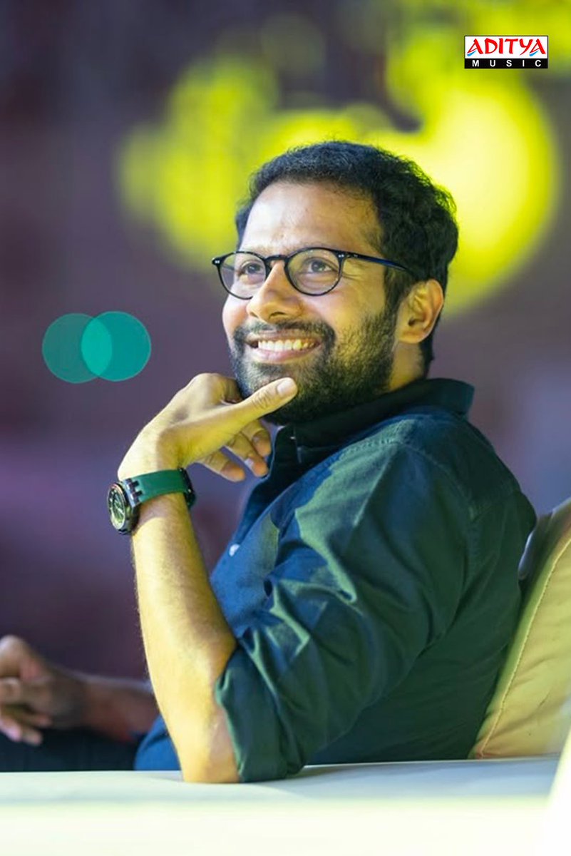 adityamusic's tweet photo. A gallery full of happiness β€οΈ
#VASAudioLaunch πΈ
-- https://t.co/KmgFuu64Ii
#VishwanathAndSons #VASonAUG14th
@Suriya_offl #VenkyAtluri @_mamithabaiju @realradikaa @TandonRaveena @gvprakash @vamsi84 @NavinNooli @NimishRavi @Banglan16034849 #SaiSoujanya @SitharaEnts @Fortune4Cinemas #SrikaraStudios @ThinkStudiosInd @adityamusic @AdityaTamil_ @PharsFilm