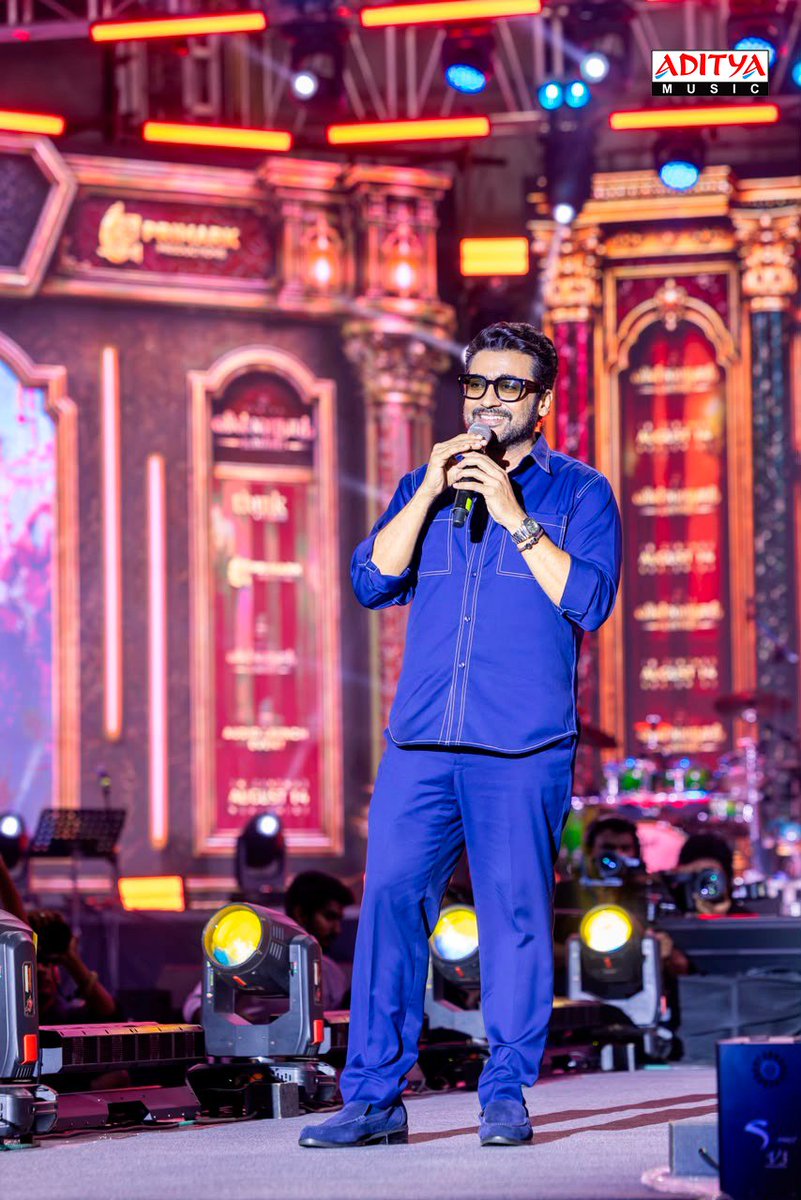 adityamusic's tweet photo. A gallery full of happiness β€οΈ
#VASAudioLaunch πΈ
-- https://t.co/KmgFuu64Ii
#VishwanathAndSons #VASonAUG14th
@Suriya_offl #VenkyAtluri @_mamithabaiju @realradikaa @TandonRaveena @gvprakash @vamsi84 @NavinNooli @NimishRavi @Banglan16034849 #SaiSoujanya @SitharaEnts @Fortune4Cinemas #SrikaraStudios @ThinkStudiosInd @adityamusic @AdityaTamil_ @PharsFilm