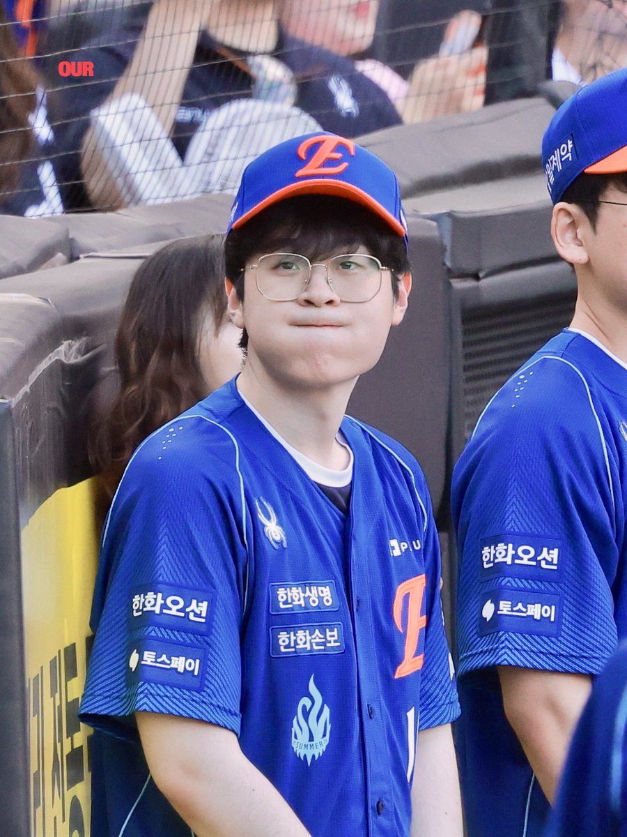 OUR_Z10's tweet photo. 260726 ZEUS
#HLE #ZEUS #제우스 #최우제 https://t.co/XL0WJKCzek