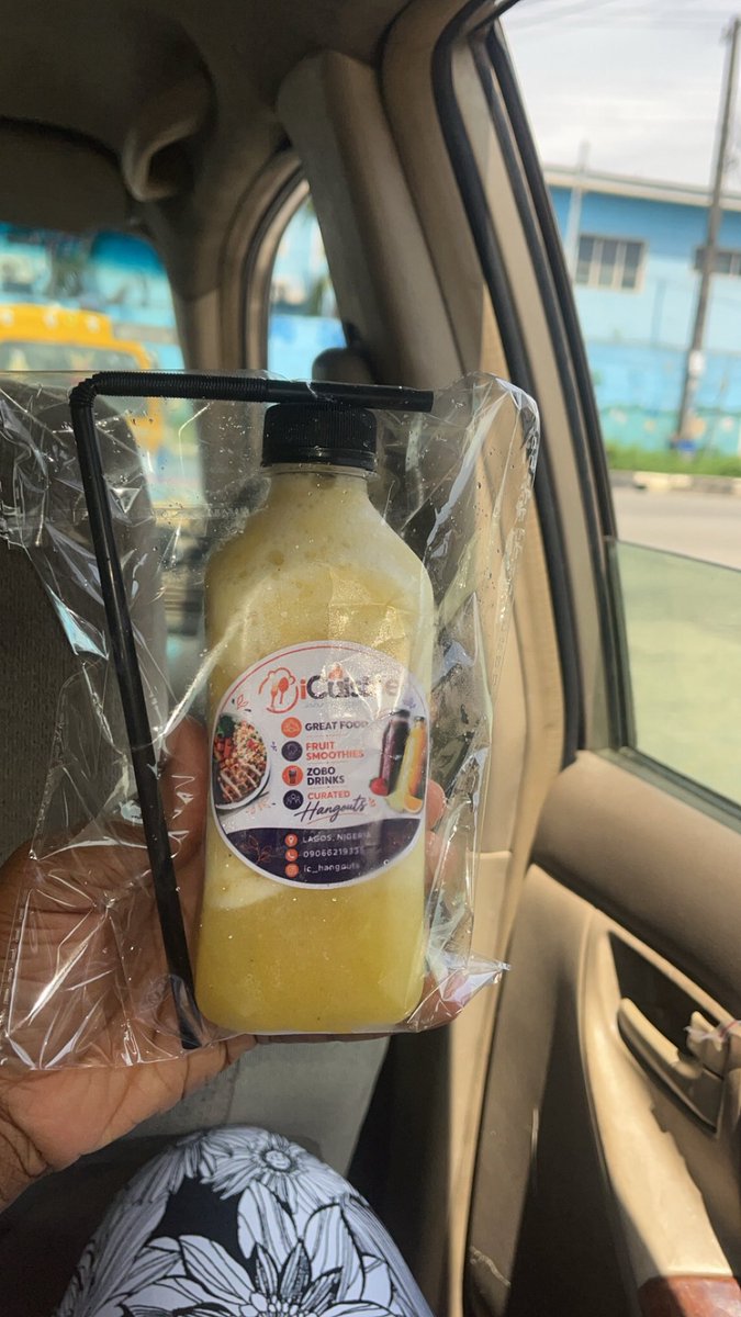 IDachem's tweet photo. What the 2,700 naira Golden Glow smoothie looks like 😍. 

Sip your way to wellness Okurr 🤏🏼 https://t.co/KQ55xL8MSx