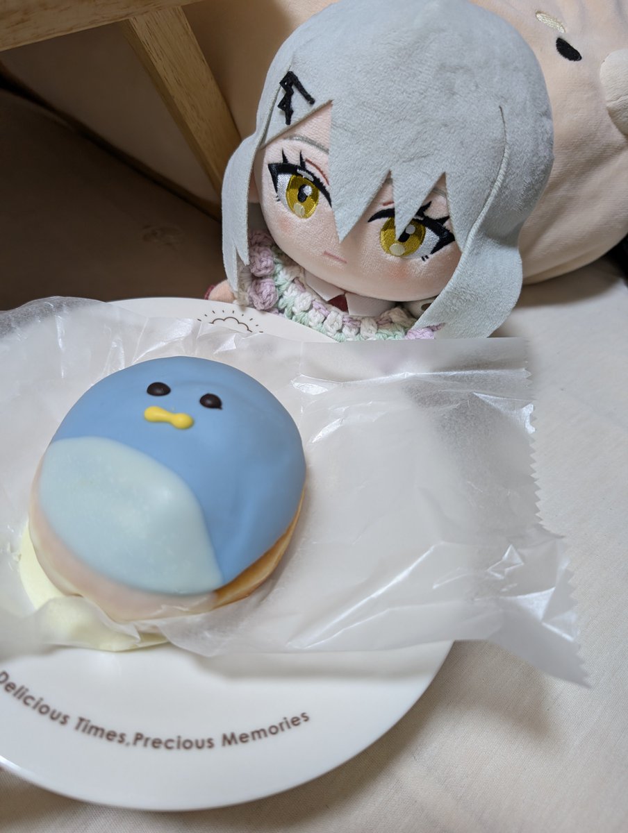 ddmrsk's tweet photo. ペンギンカスタードだよ、代葉ちゃん https://t.co/jplFqpWJH1