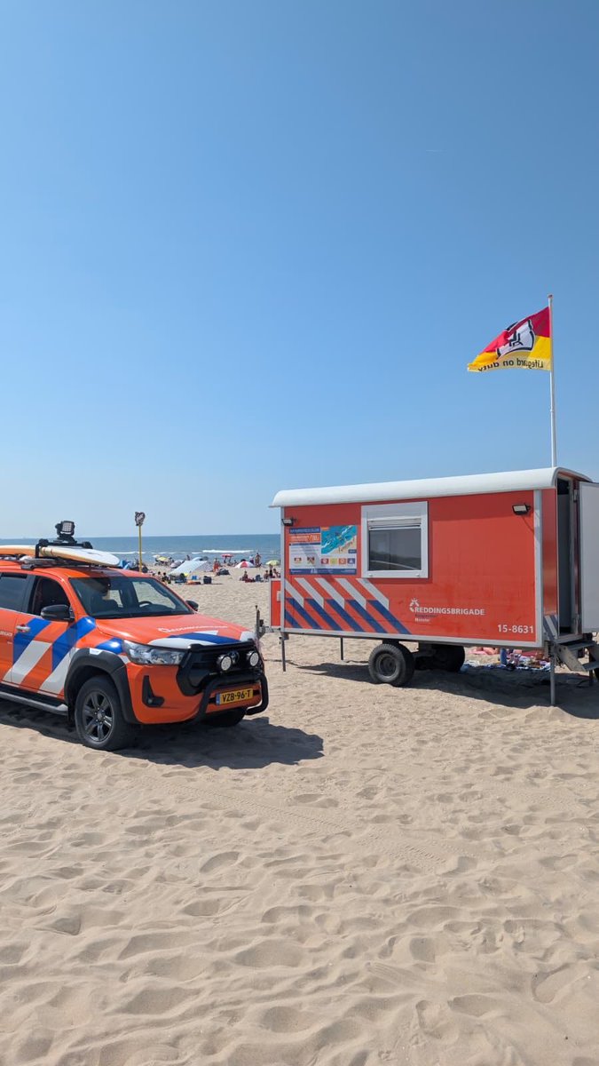 rbmonster's tweet photo. Op Molenslag is onze mobiele post (15-8631) vanmiddag geopend… 

| #hulpverlening #lifeguard #preventie #reddingsbrigade #vrijwilliger ^tv || https://t.co/kWwhiGutMx